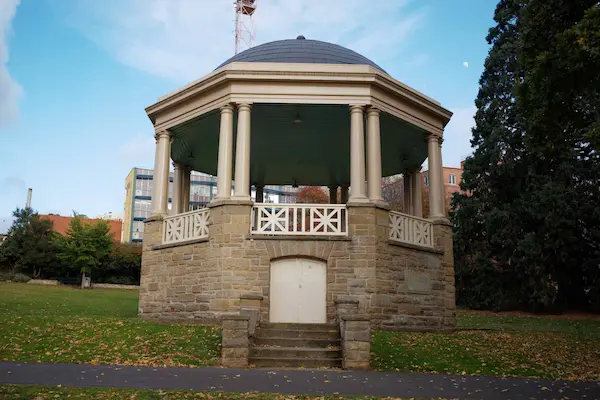 Rotunda closeup